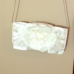 White small handbag/ clutch